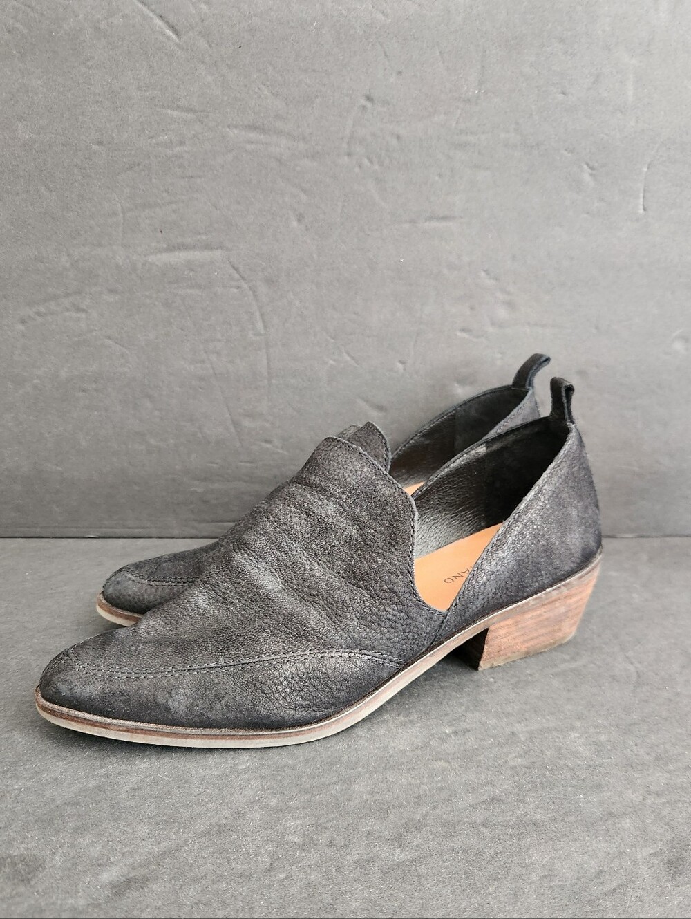 Lucky Brand Basel Flat Black Metallic Distressed Leather Shootie Bootie Size 7.5